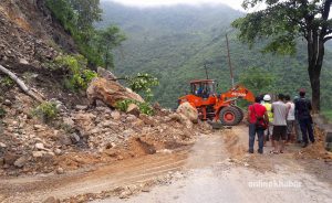 Two-way traffic movement resumes along Narayangadh-Muglin road