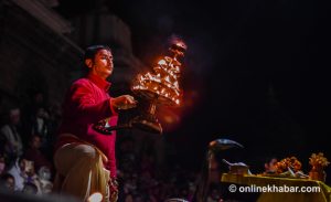 Aarati at Pashupatinath : Indulging in a spiritual journey