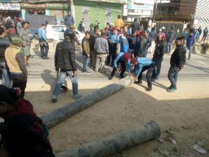 Locals block Kalanki-Kalimati road demanding blacktopping