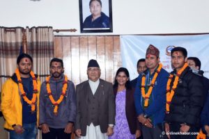 Nepal PM bids farewell to Everest measurement team