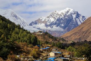 Rise of helicopter tourism in Manaslu and dissatisfaction of residents