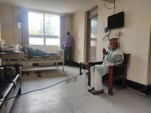 Ram Baran Yadav visits Dr Govinda KC to express solidarity