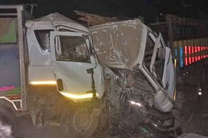 Drivers killed as trucks collide in Nawalpur