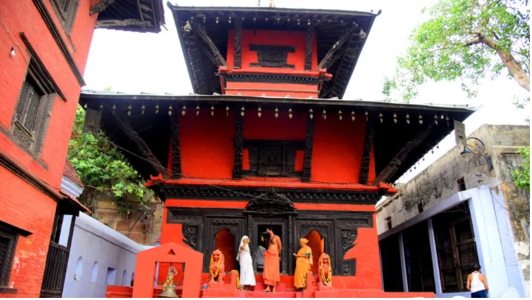 The Samrajeshwar Pashupatinath temple in Varanasi, India. Photo: Binod Prasad Adhikari