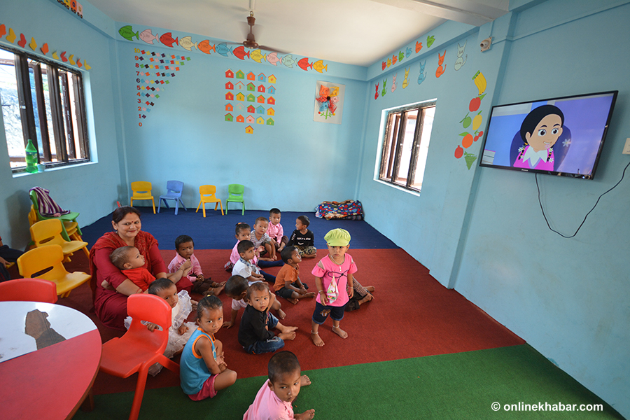 File: A class at a Montessori school in Kathmandu preschools in urban nepal