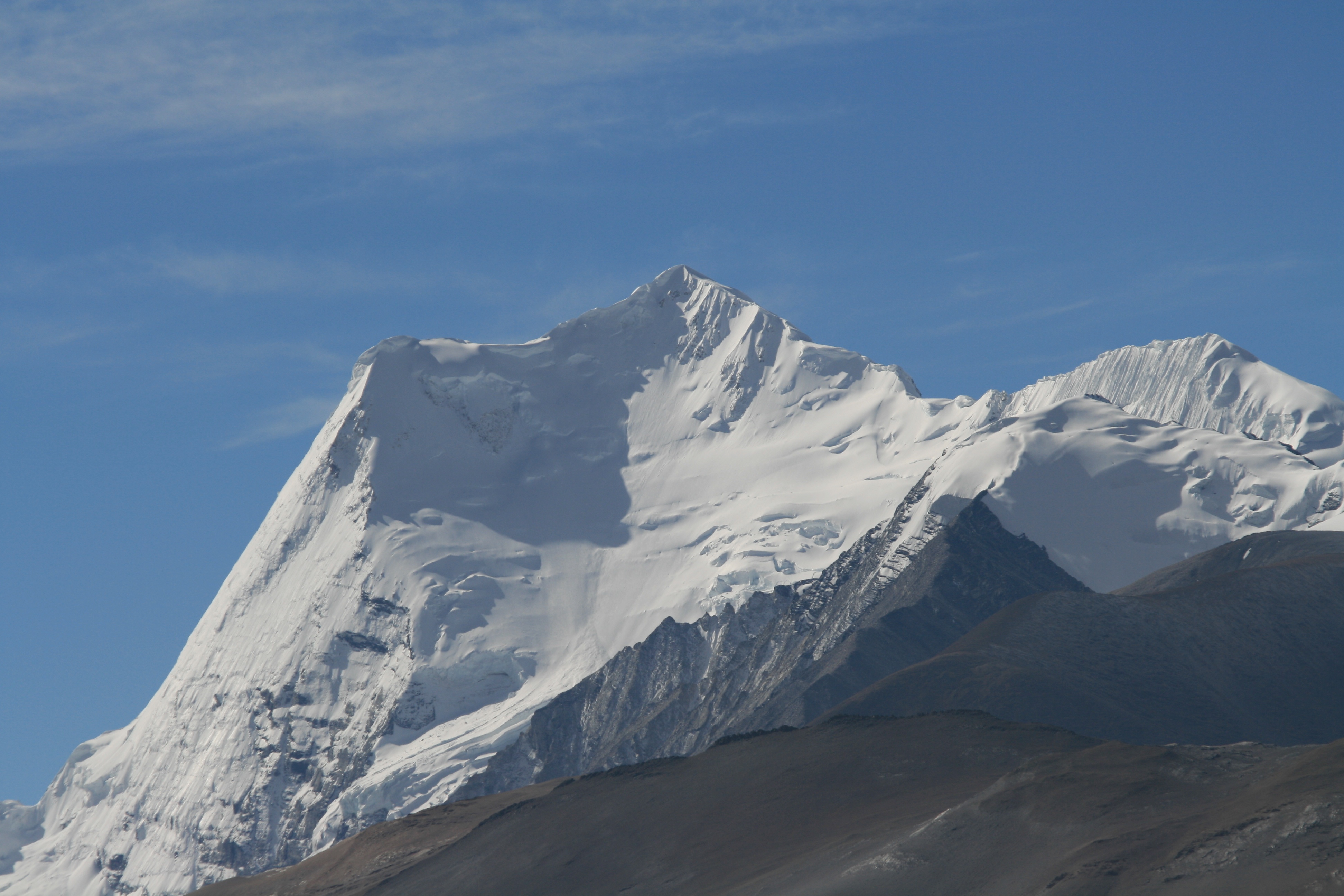 1 Nepali climber dead, 1 missing after avalanche in Shishapangma