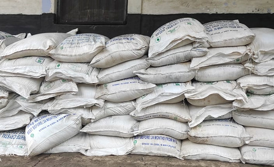 Police seize 1,000 kg of smuggled sugar