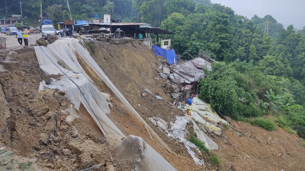 East-West Highway blocked due to road collapse at Daunne