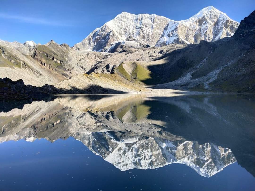 Explore the beauty and spirituality of Solukhumbu’s Dudhkunda