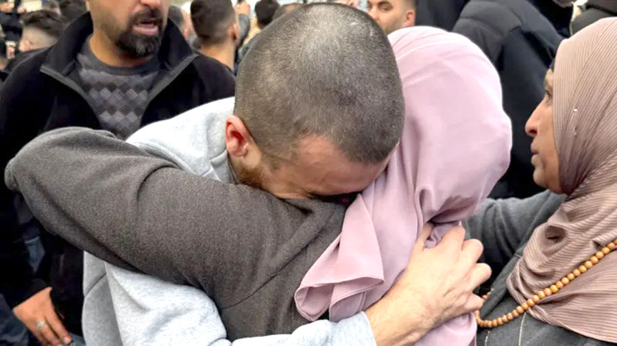 Israel releases 200 Palestinian prisoners after Hamas frees 4 hostages