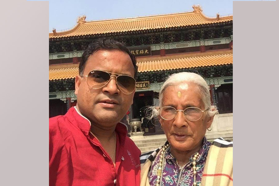 Actor Jitu Nepal bereaved of mother